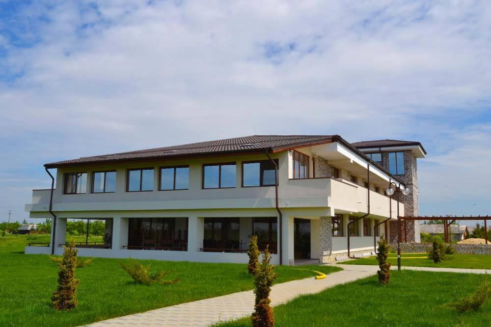Pensiunea Georgia - Housity
