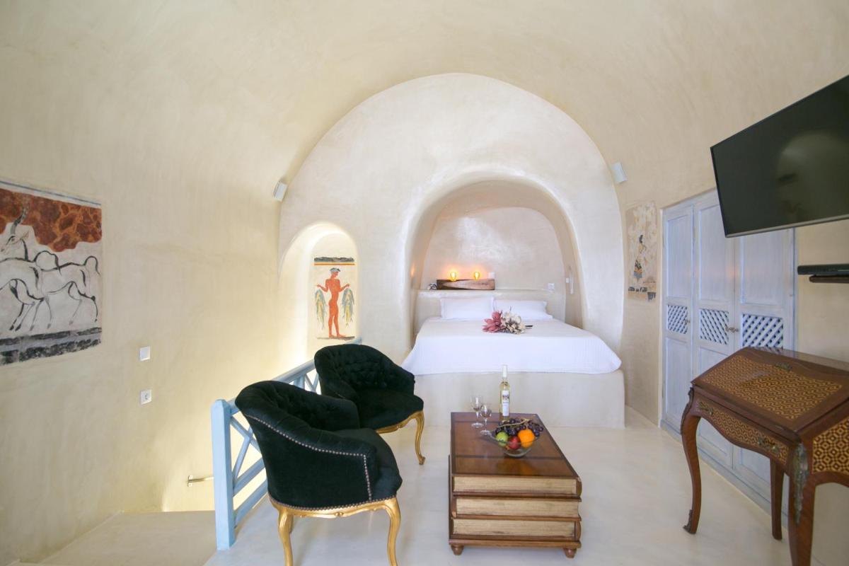 Kastro Oia Houses - Housity