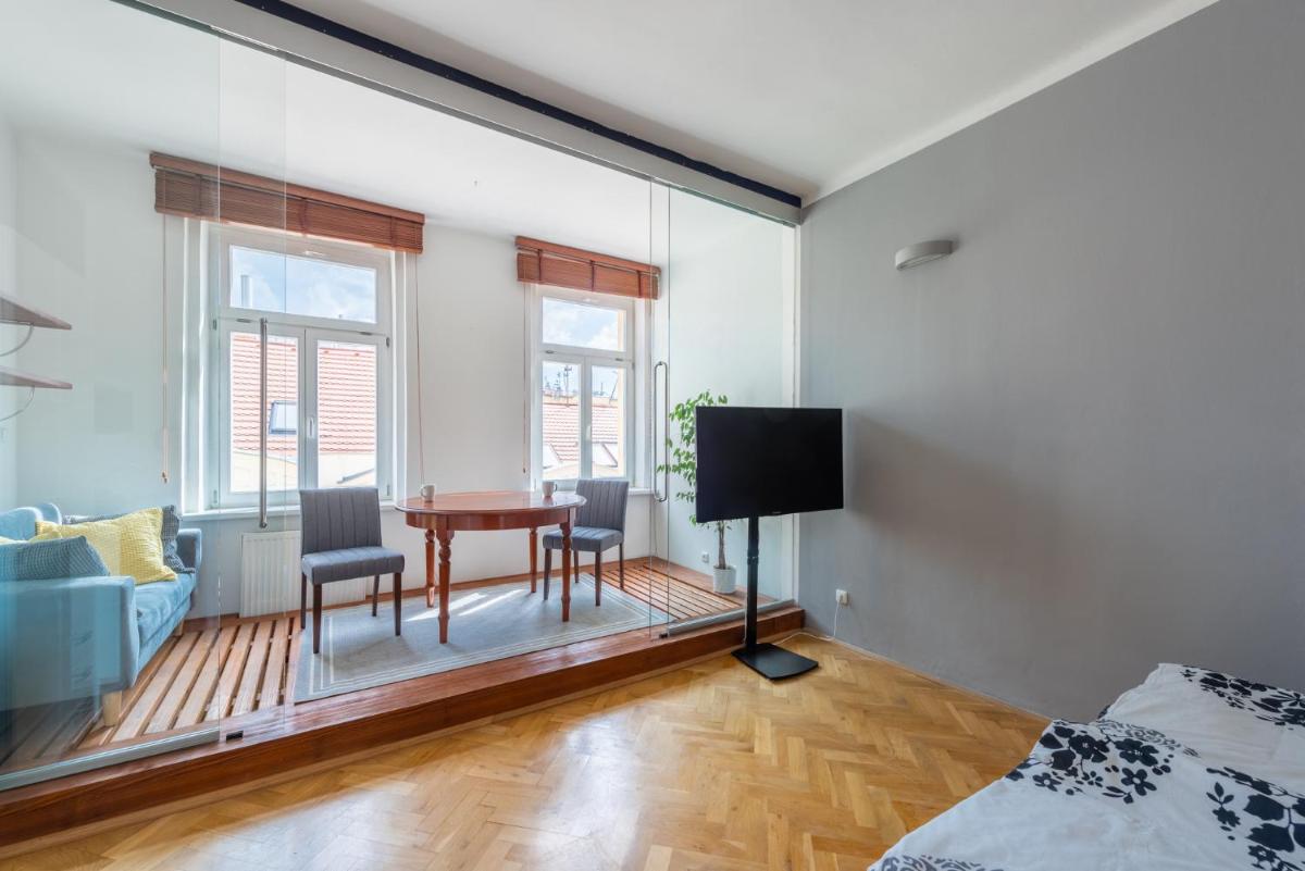 Modern apartment few steps from centre - Housity