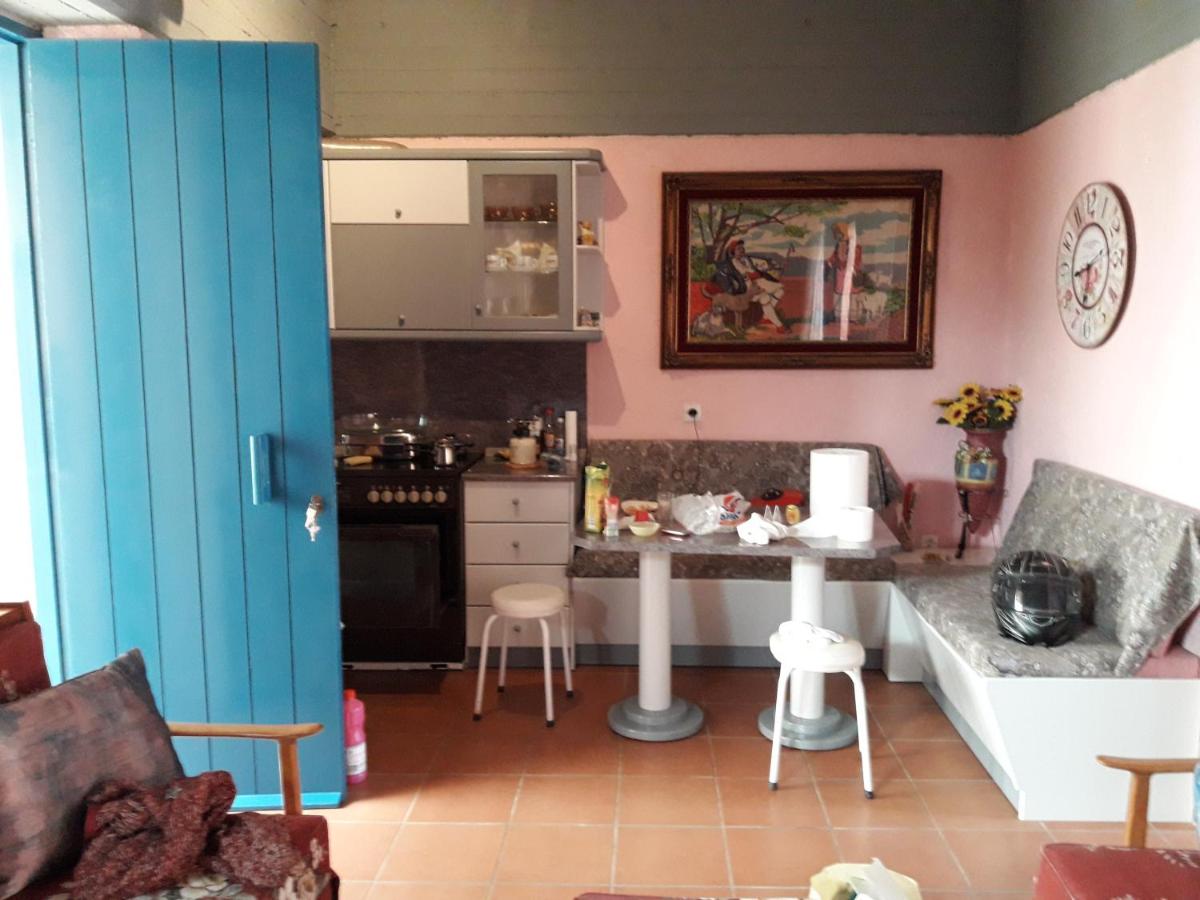 Suitetrails - Houri's Apartment