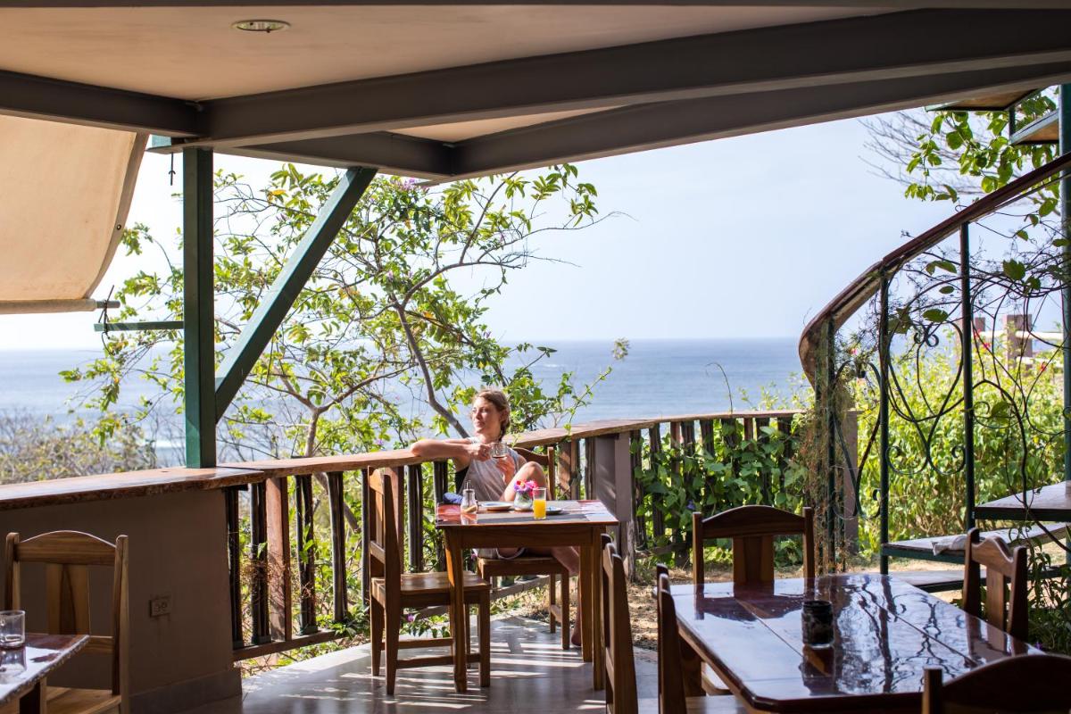 Hotel Kambutaleko - Housity