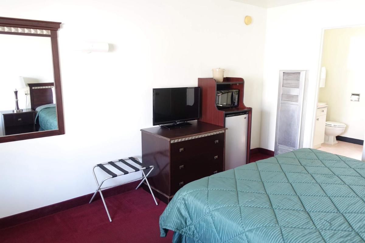 Discovery Inn - Eureka - Housity