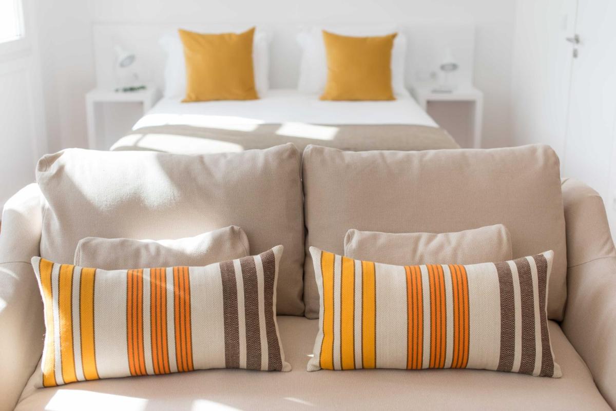 Apartamentos Praça Amarela by Heart of Funchal - Housity