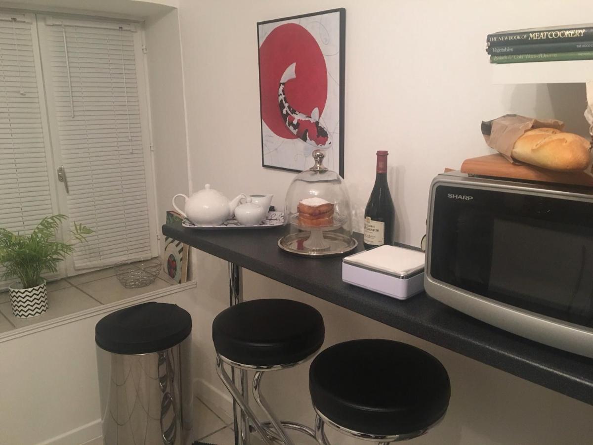 Riverside Barn - Housity