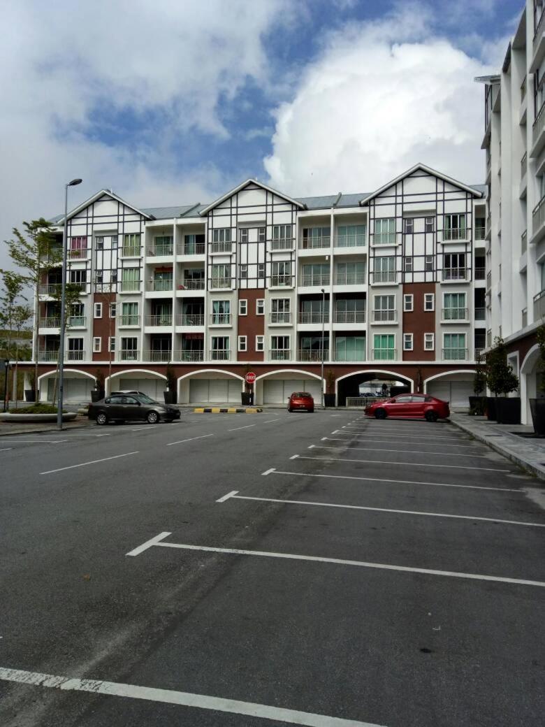 Primark Holiday Apartment Cameron Highlands - Housity