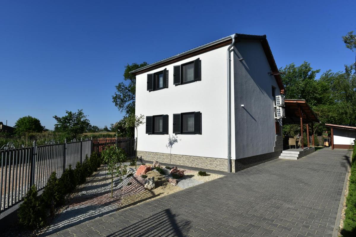Sirály Apartman - Housity