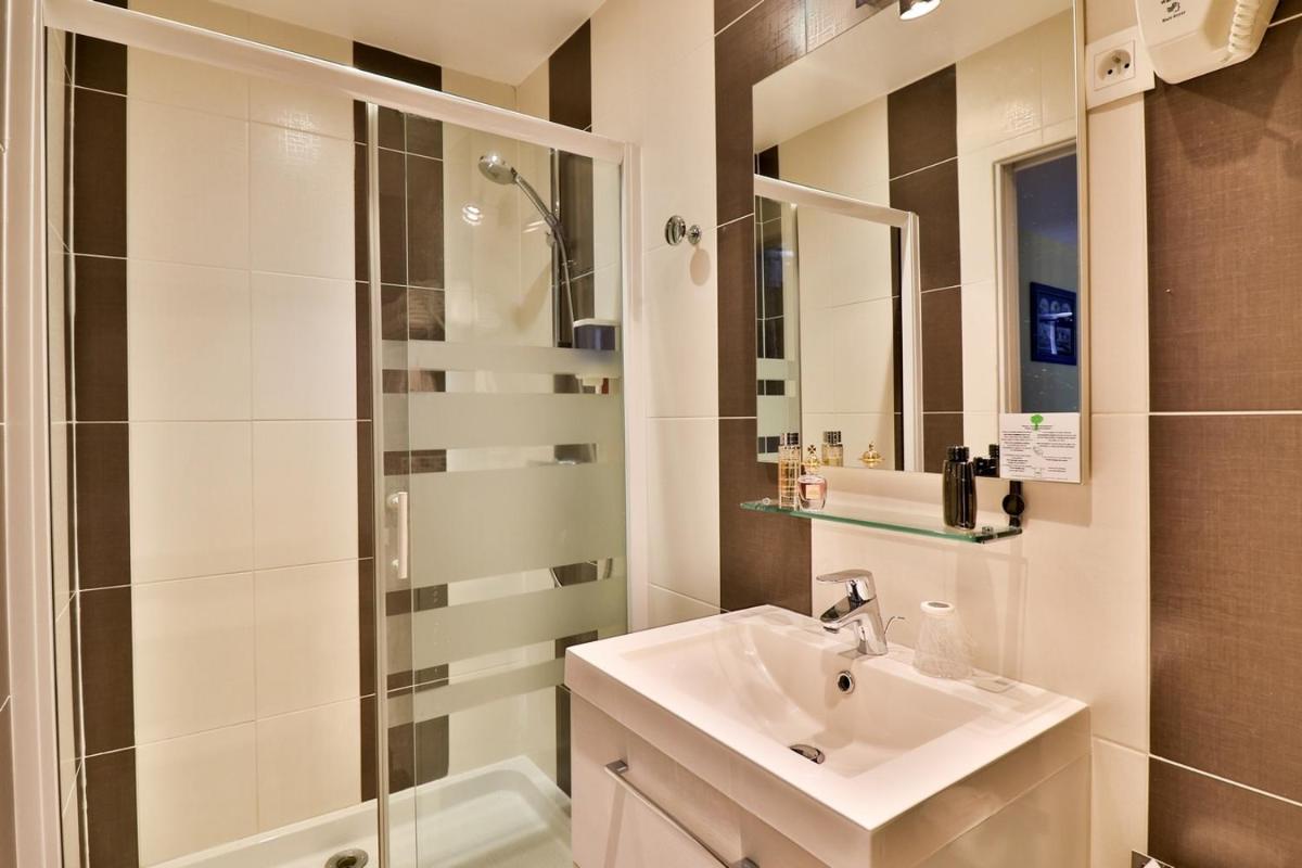 Hotel La Tuiliere - Housity