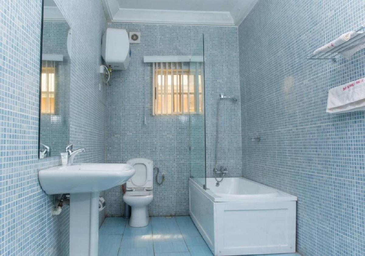 Qualer Apartments & Hotels - Housity