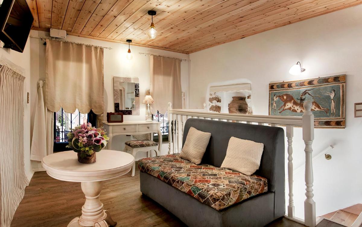 Elvie House - Housity