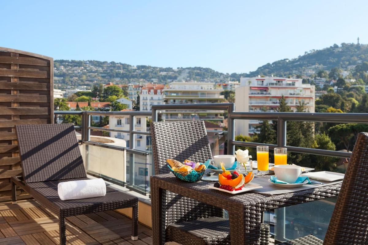 Nourriture dans l'hôtel ou à proximité