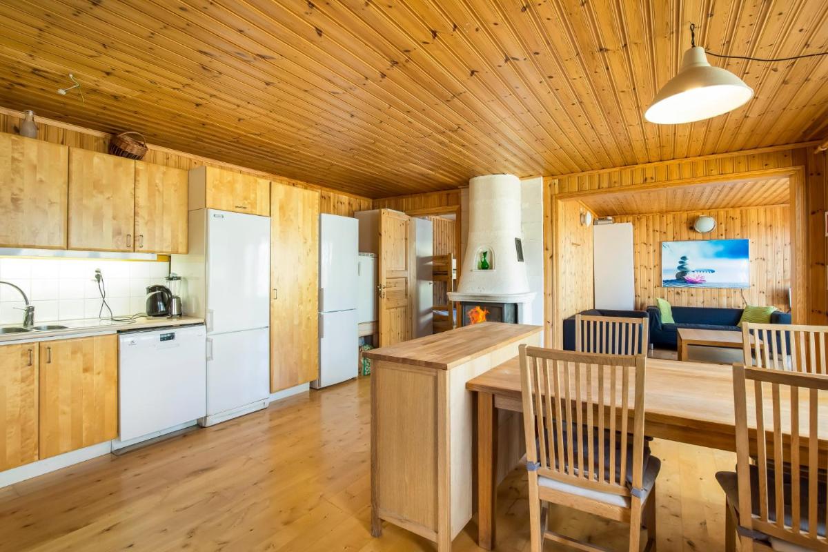 Suitetrails - Holiday Lakefront house
