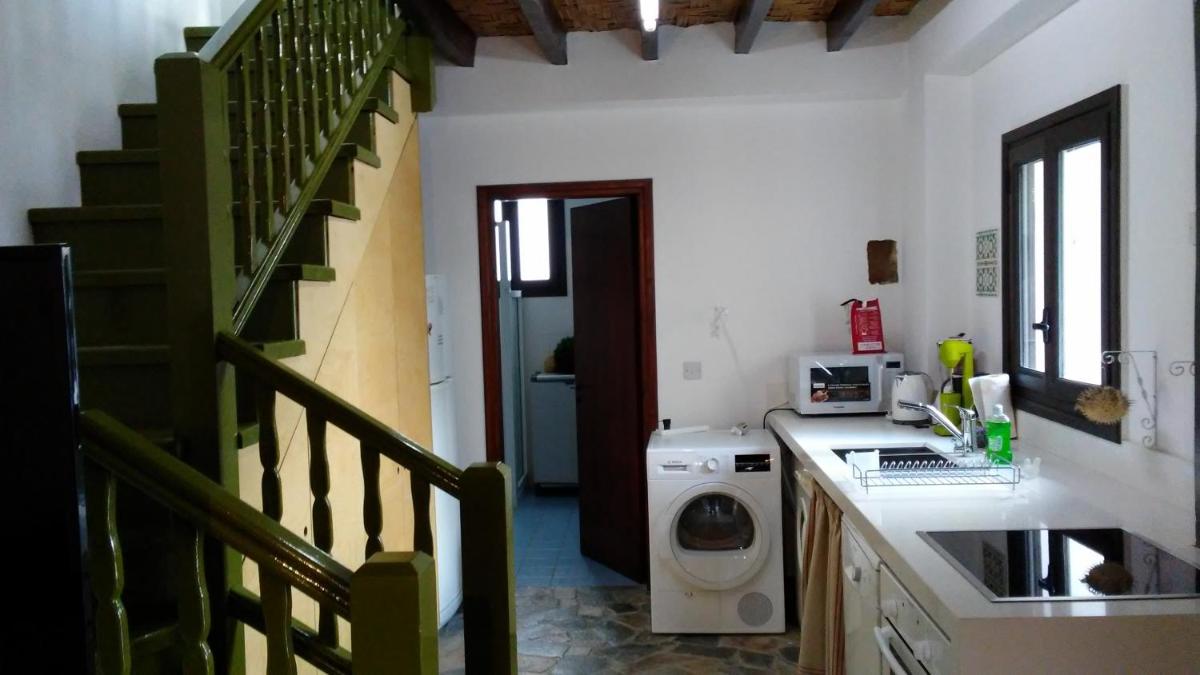 Stone House - Housity