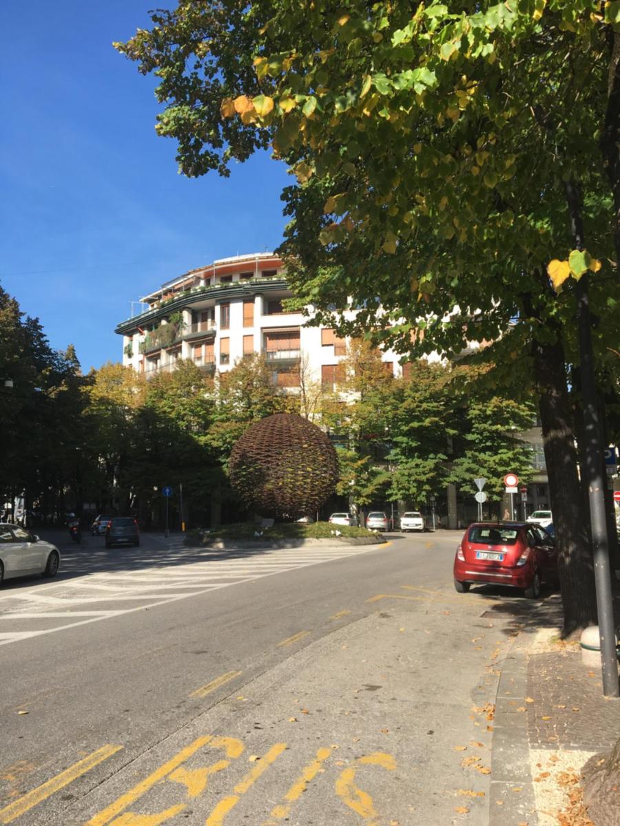 Suitetrails - Riverside Apartment