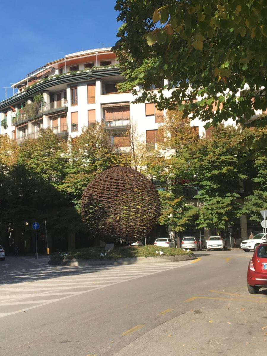 Riverside Apartment - Housity