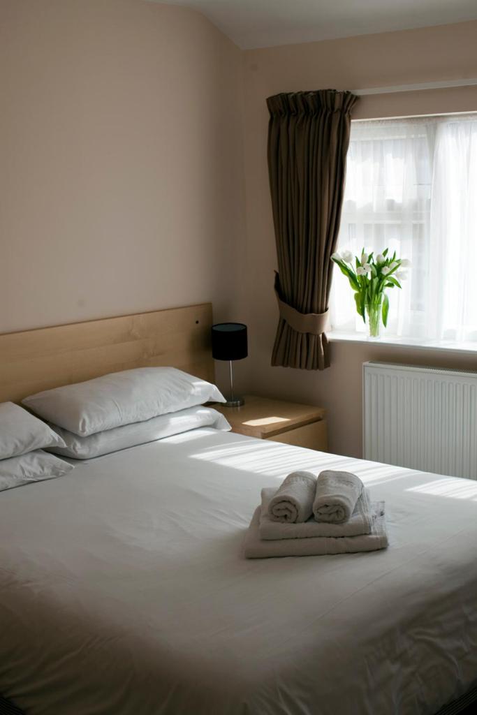 Brentwood Guest House Hotel - Housity