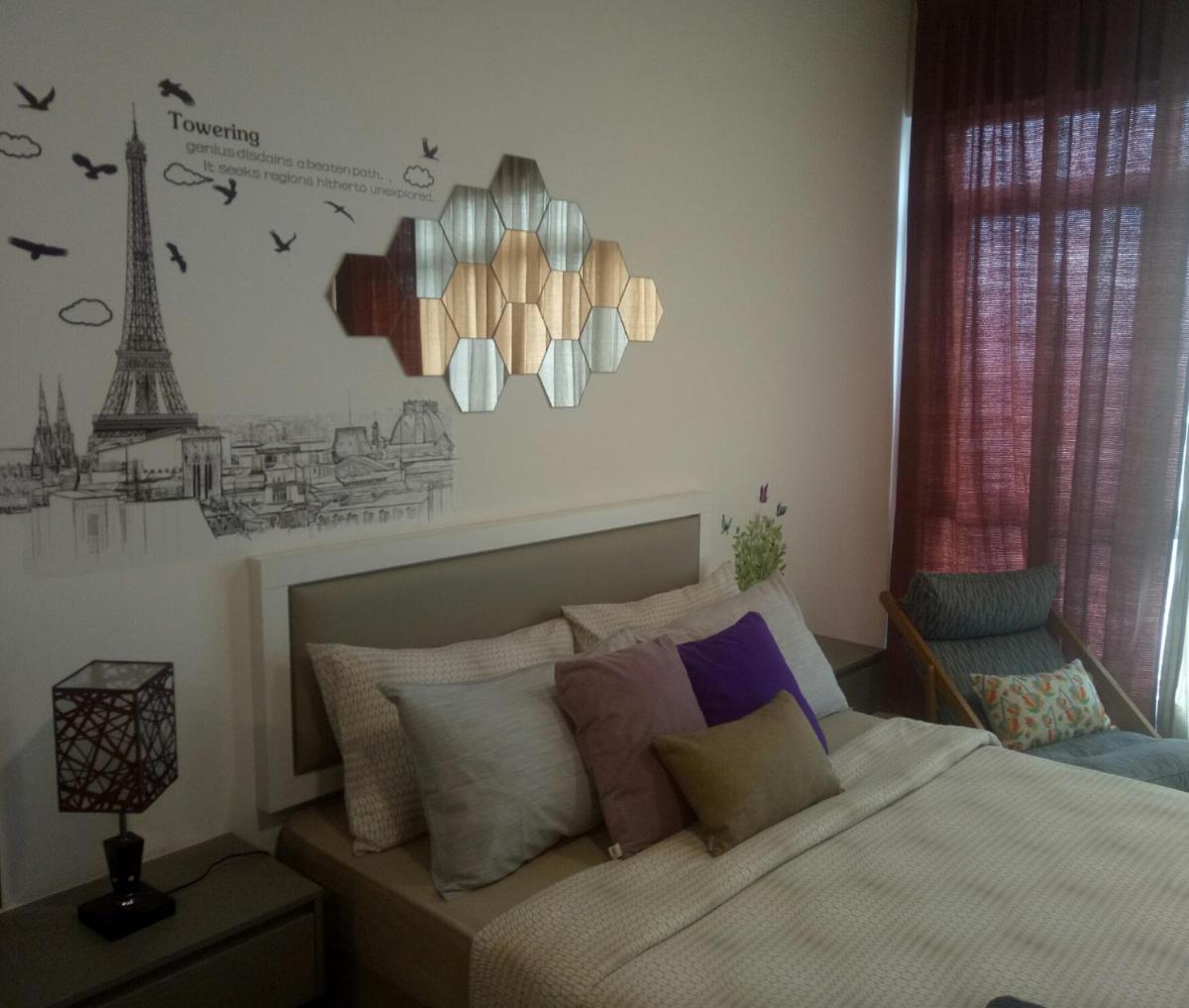 Suitetrails - Bangi Studio Suite - Netflix