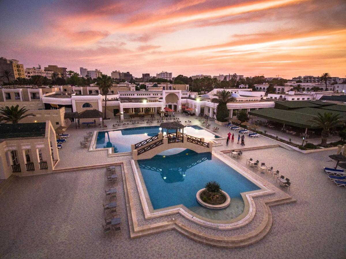 Hotel Club El Borj - Housity