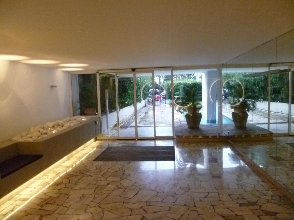 Karolina Properties - Appartement Commodore Croisette - Housity