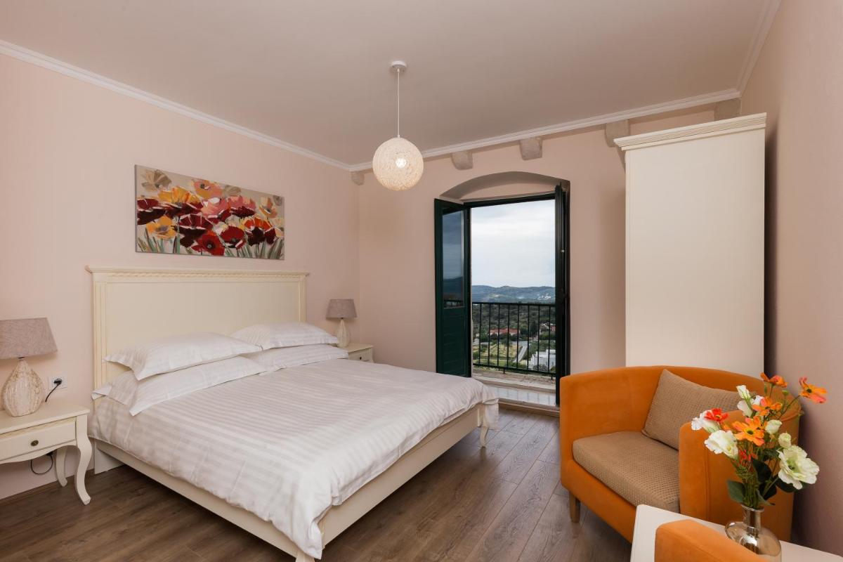 Apartment & Rooms Savonari - Housity