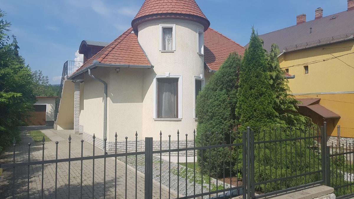Villa Maria Apartman - Housity