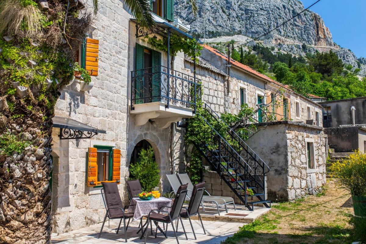 Small house Pivcevi - Housity