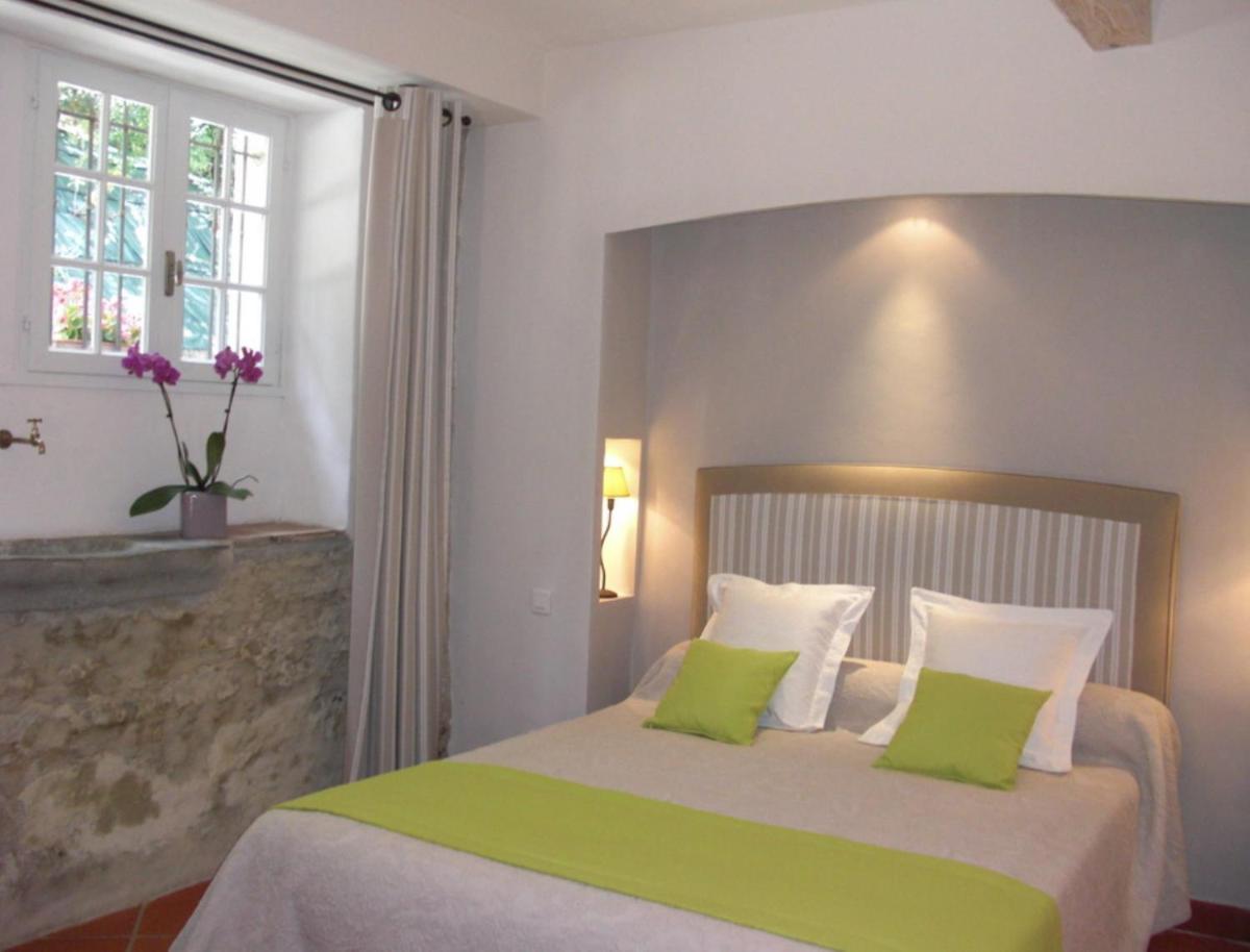 Chambres d'Hotes Domaine de la Capelle - Housity