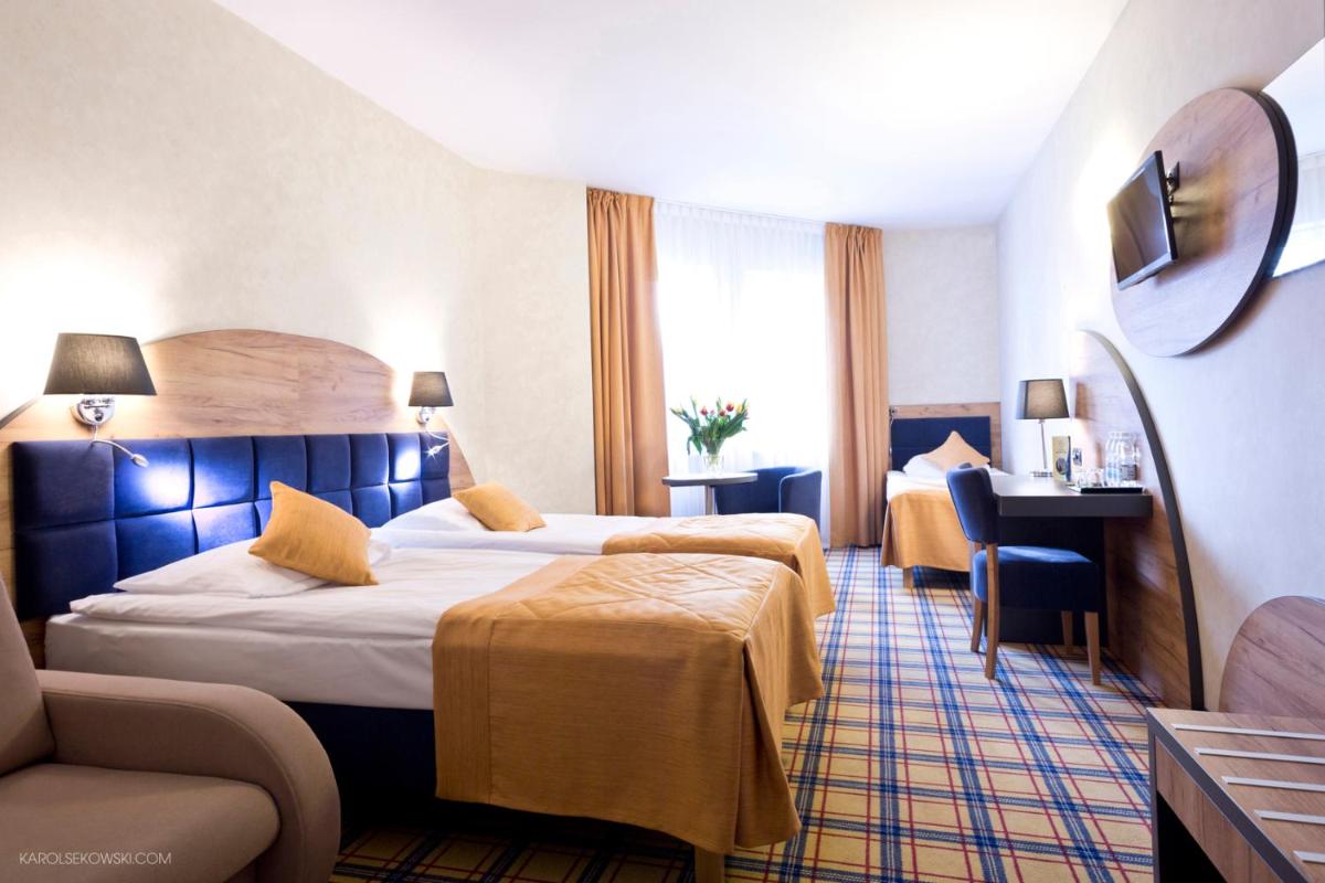 Hotel Justyna - Housity