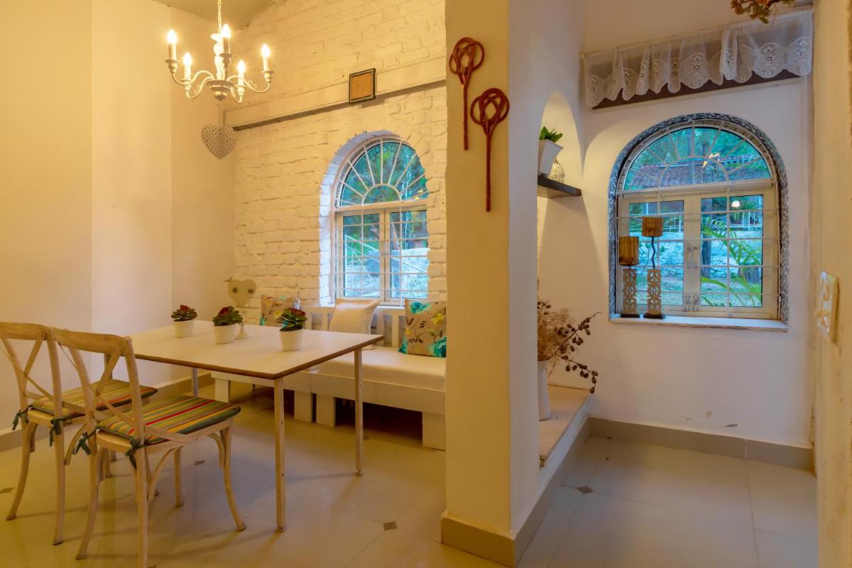 SaffronStays Elfreda & Kenwoods, Vikramgad - Housity