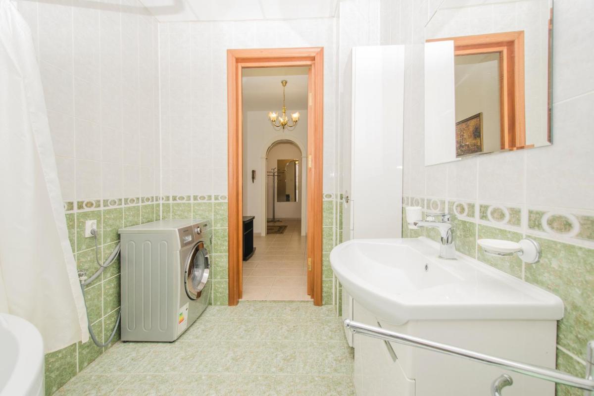Nice Flats Smolenskaya - Housity