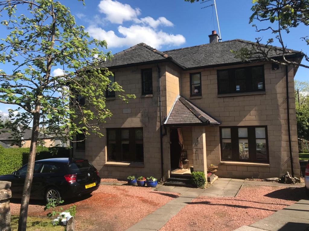 Arron House - Housity