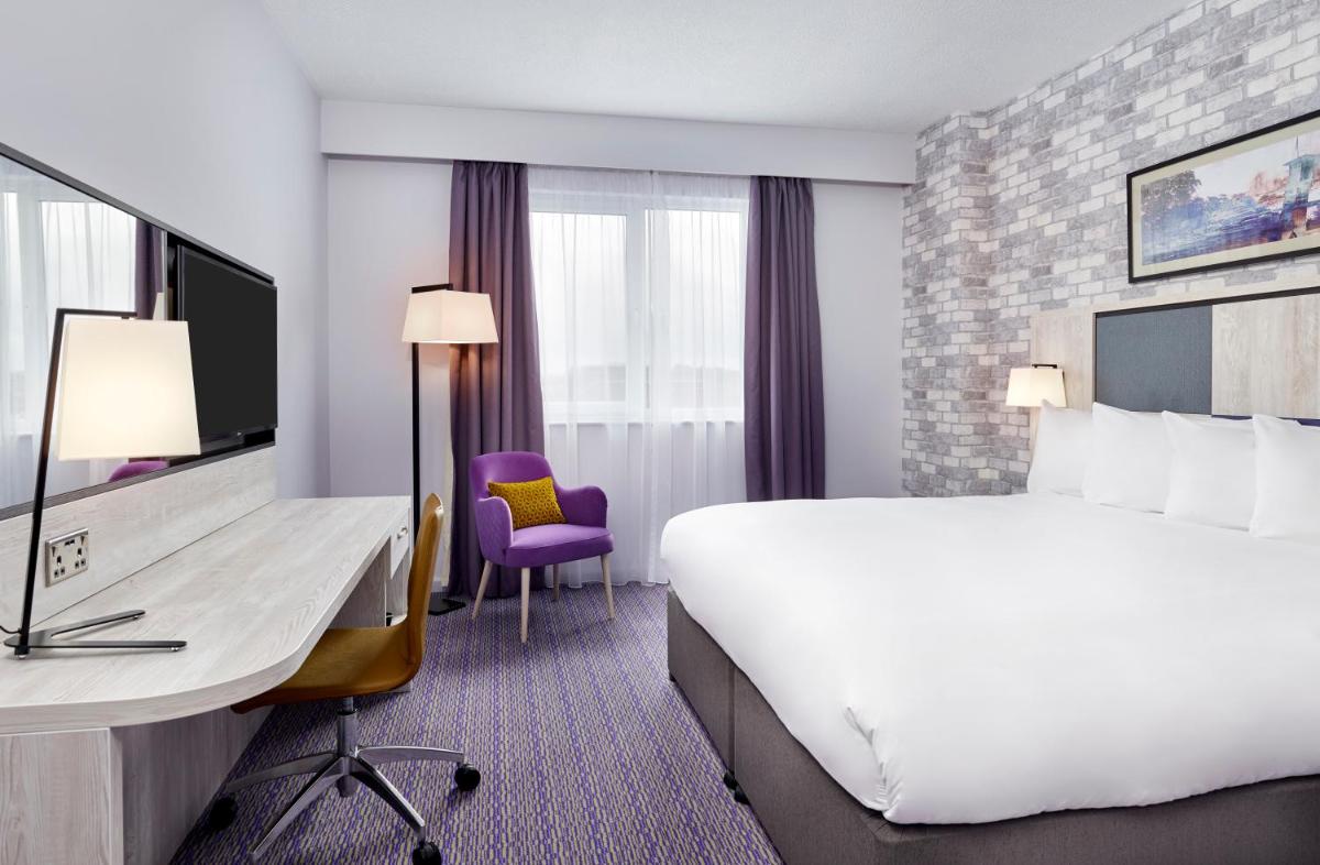 Leonardo Hotel Swindon - Housity