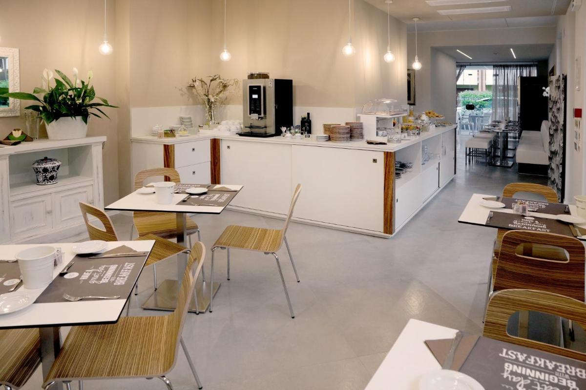 Hotel Buena Onda - Housity