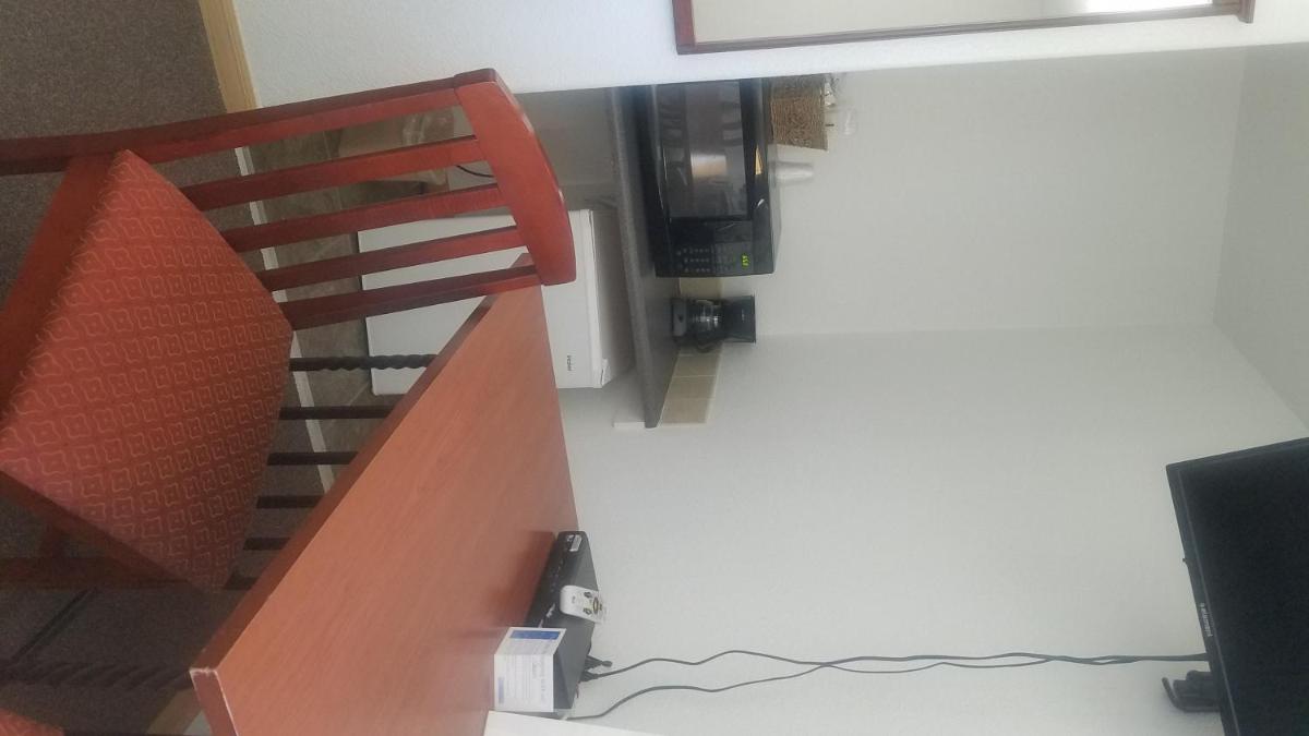 Howard's Motel - Housity