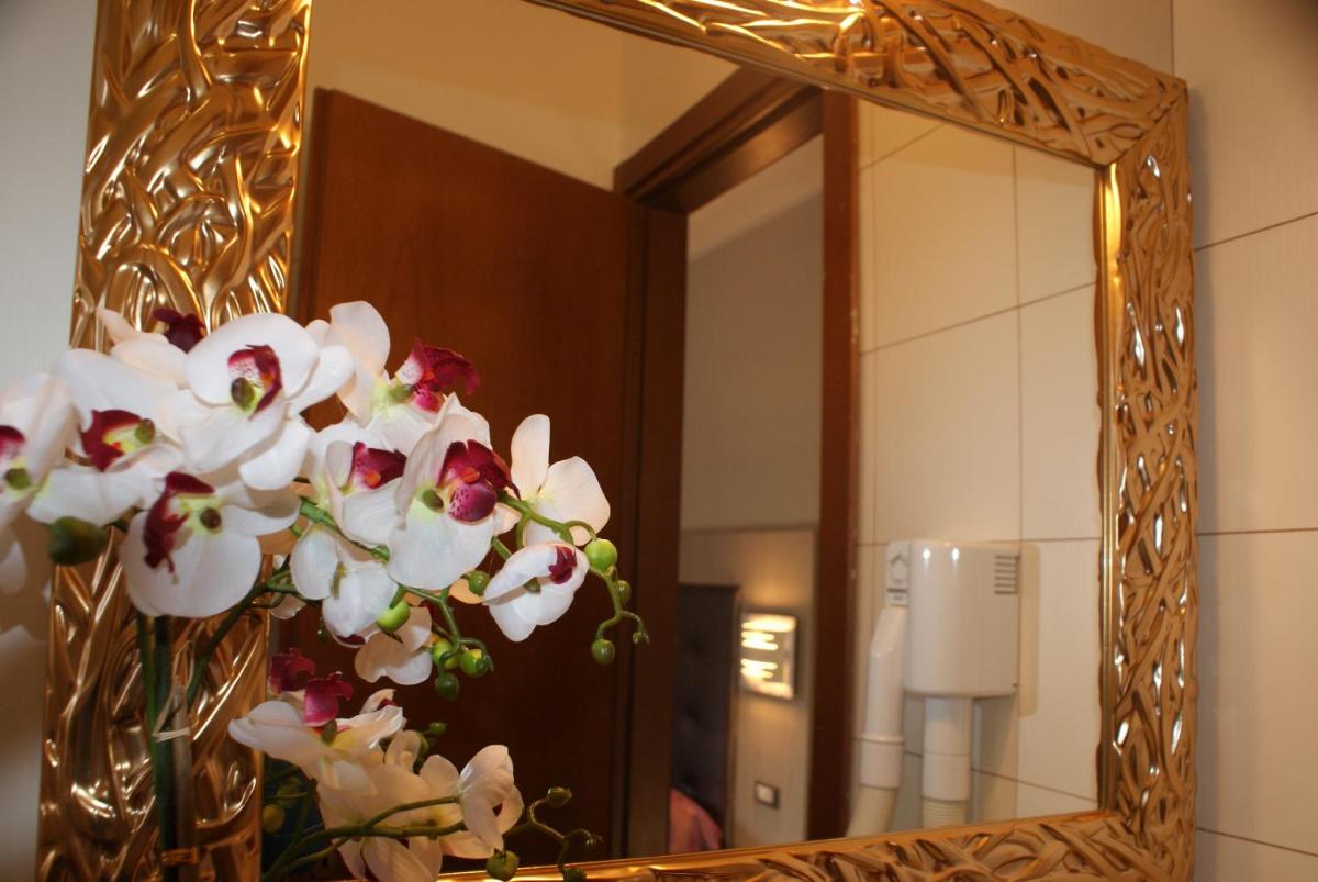 Hotel Michela - Housity