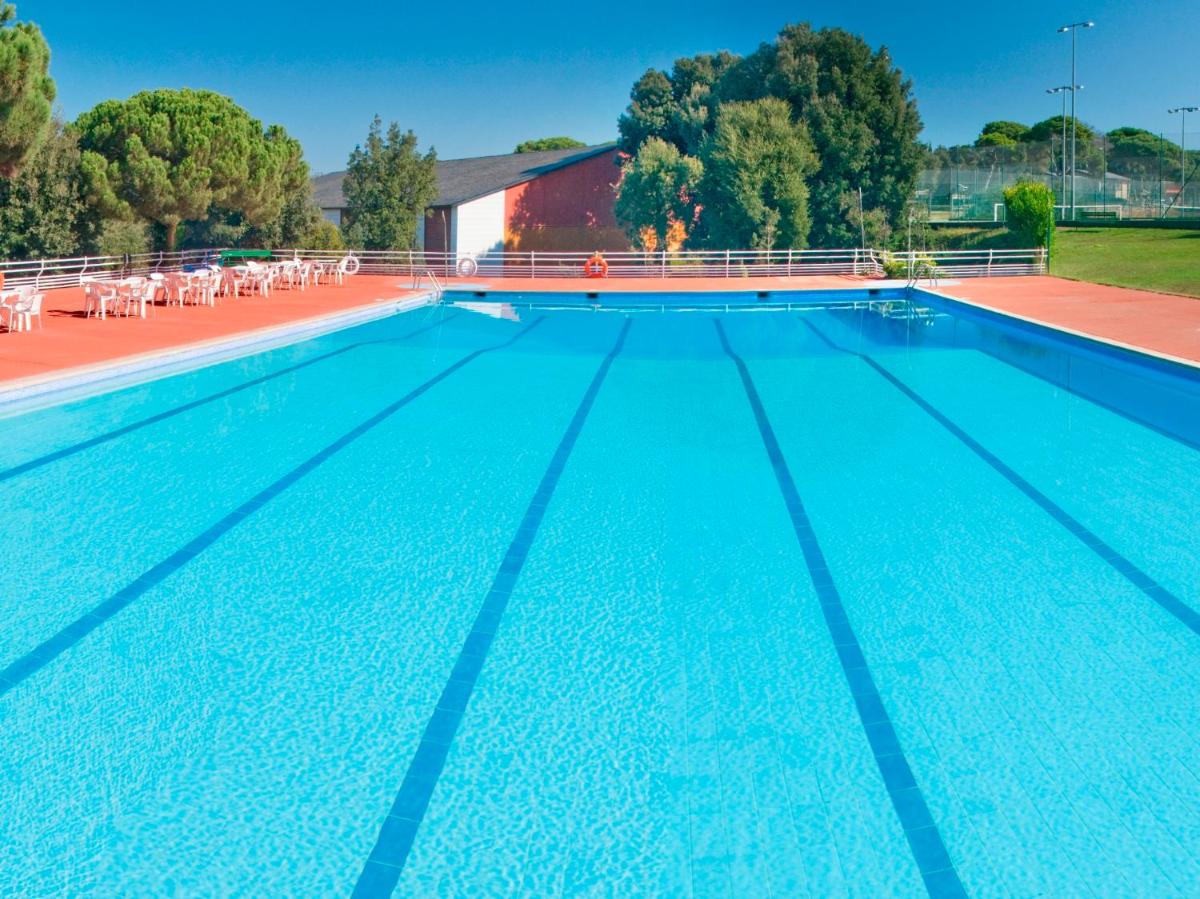Piscina en o cerca de Montanyà