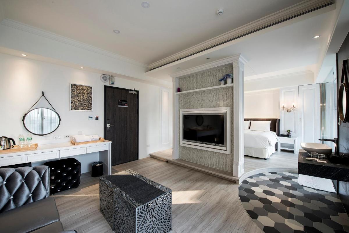 Joy Inn - Housity