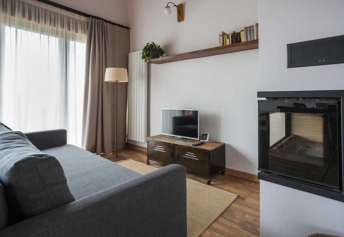 Os Feleitos - Housity