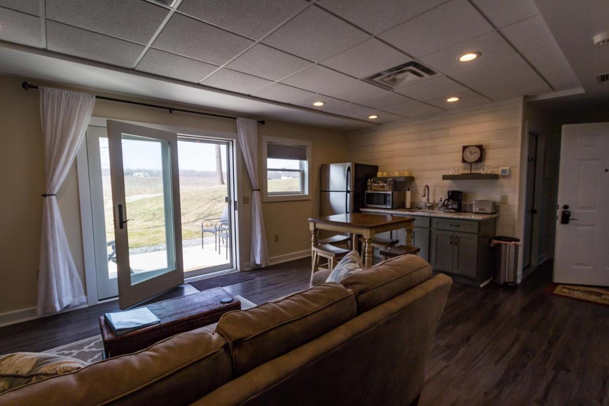 Vineyard Woods - Housity