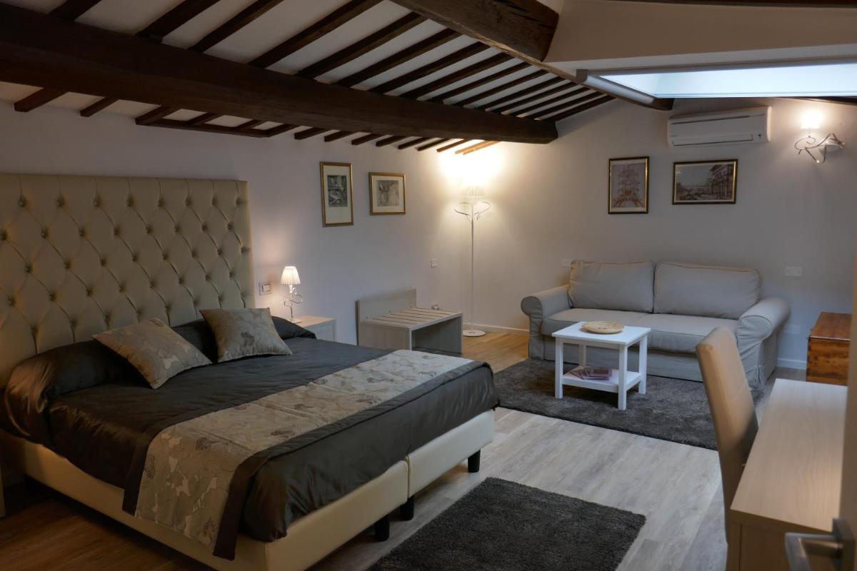 Elisa Guest House - Housity