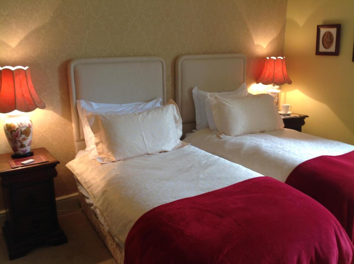 Westgate Manor - Housity