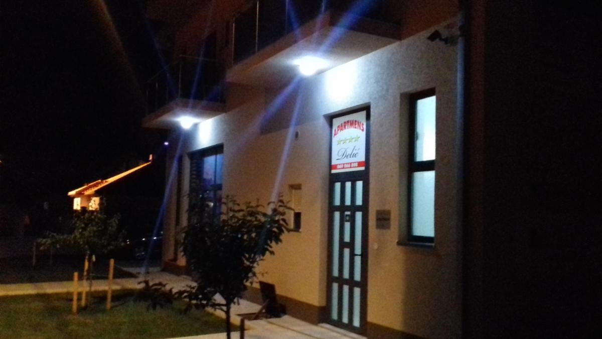 Apartments Delić - Housity