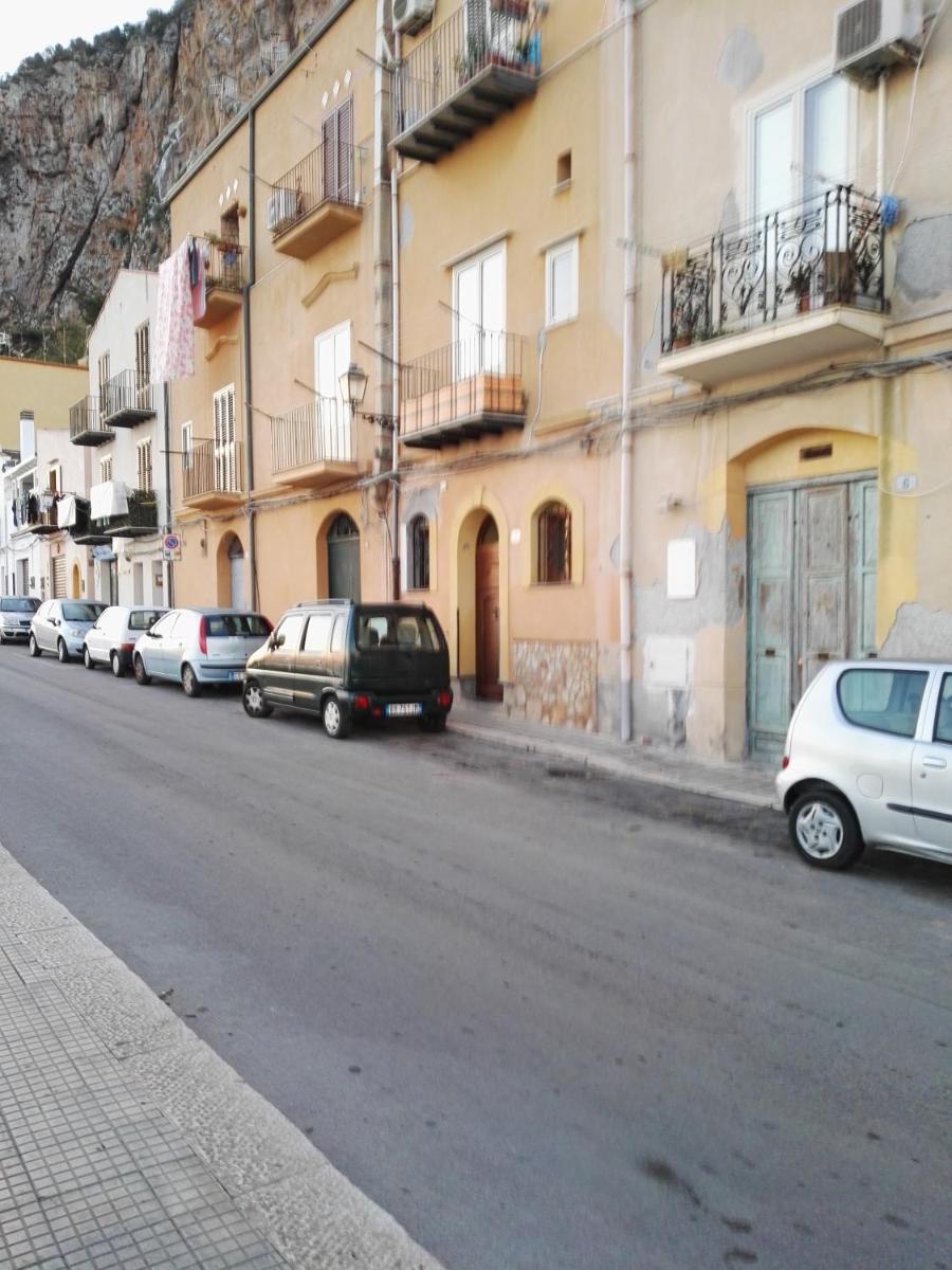 casa nica sul mare house on the sea - Housity