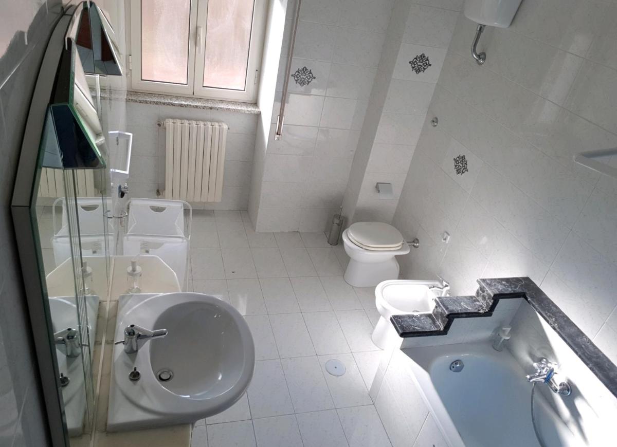 Suitetrails - New House Napoli parcheggio gratis