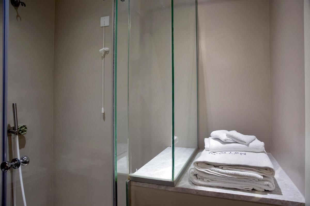 Apollon Library Suites - Housity