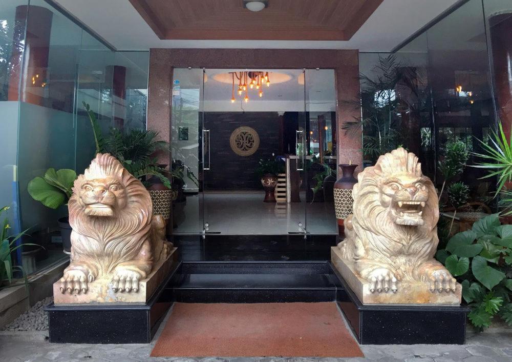 Helios Hotel Malang - Housity