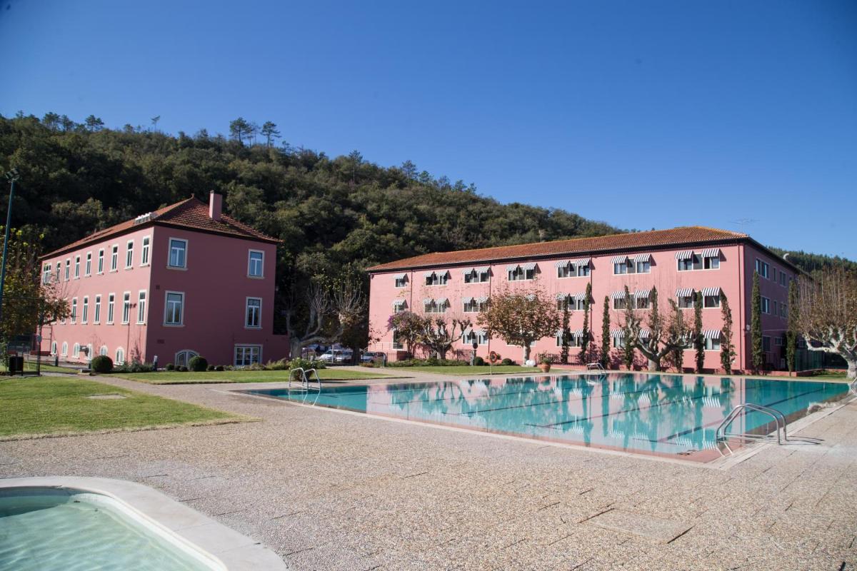 A piscina em ou perto de Your Hotel & Spa Alcobaça