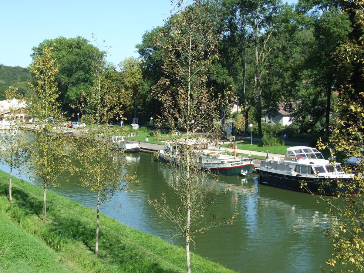GITE*** DES BARAQUES - Housity
