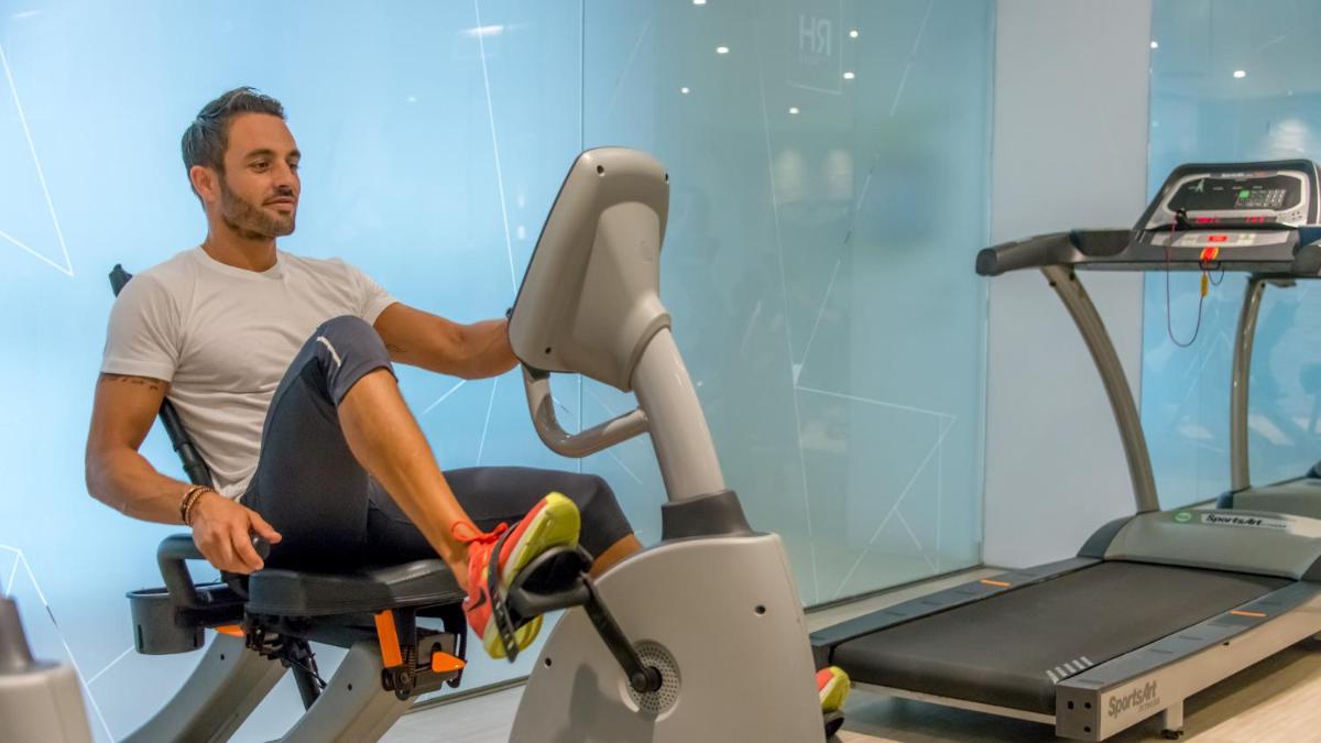 Gimnasio o instalaciones de fitness de RH Bayren Hotel & Spa 4* Sup