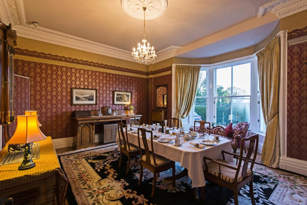 Garvally House Guest House - Housity