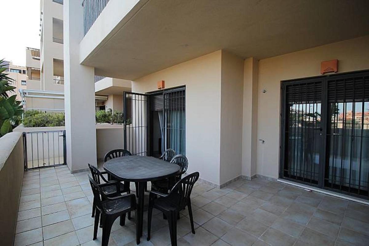 Expoholidays - Apartamento con acceso directo a la piscina 1-D - Housity